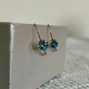 Blue topaz lever back earrings solid 10K gold. genuine topaz
